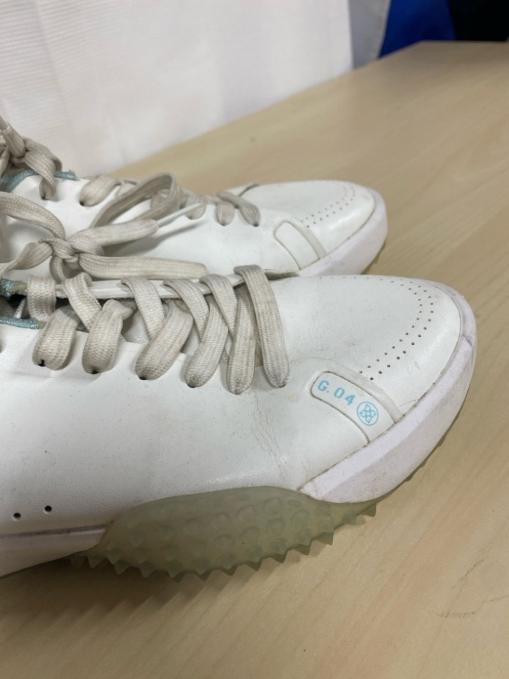 G/FORE Golf Shoes White Leather Turf Spikeless Sneakers Men’s 10 EU 42 - Picture 3 of 8